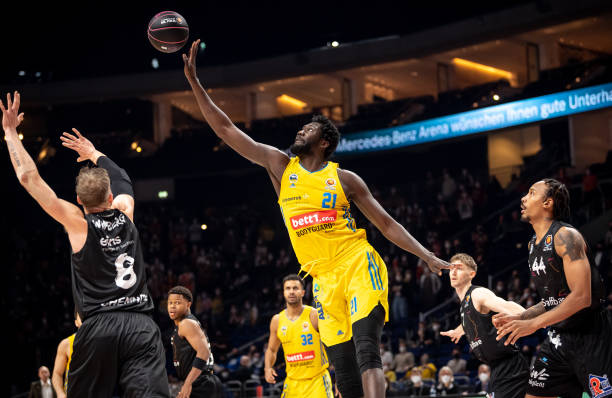 展现逆境求 展现逆境求