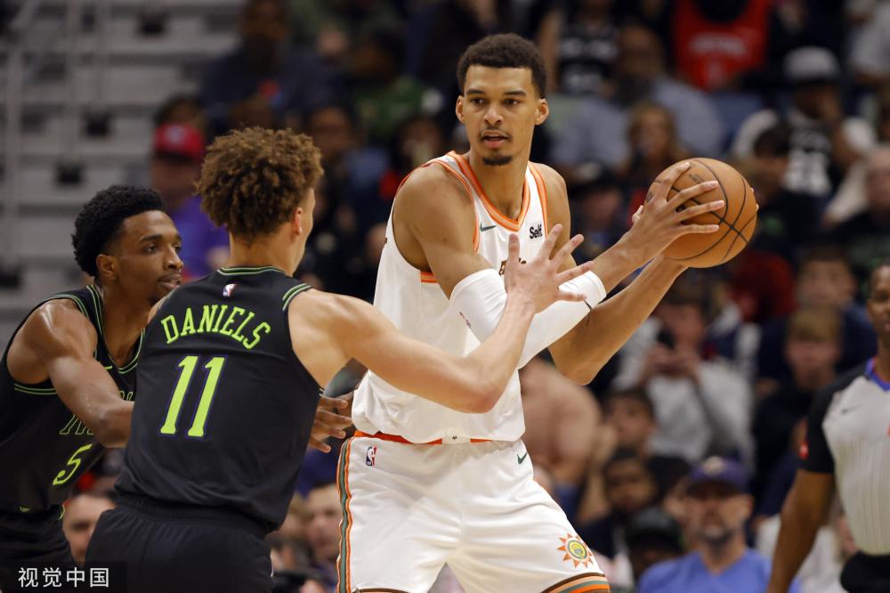 吸引着无数 吸引着无数