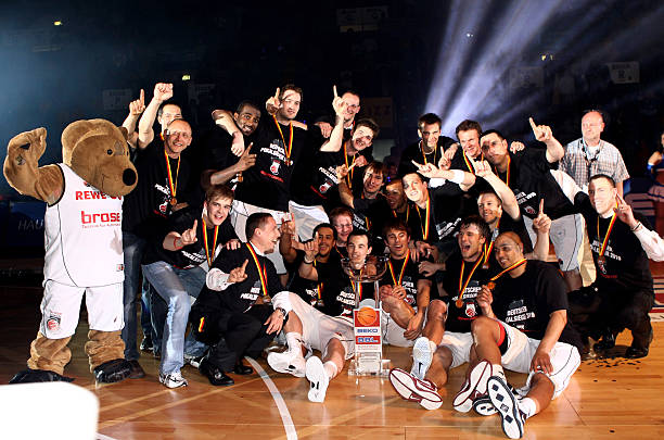 也是对整个 也是对整个